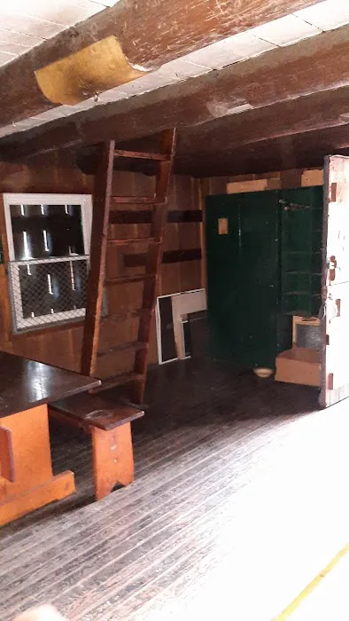 Hermitage Cabin (PATC): Parking Area Picture 5