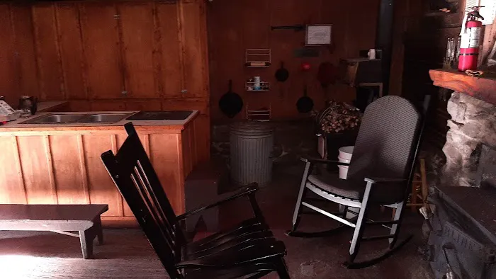 Hermitage Cabin (PATC): Parking Area Picture 6