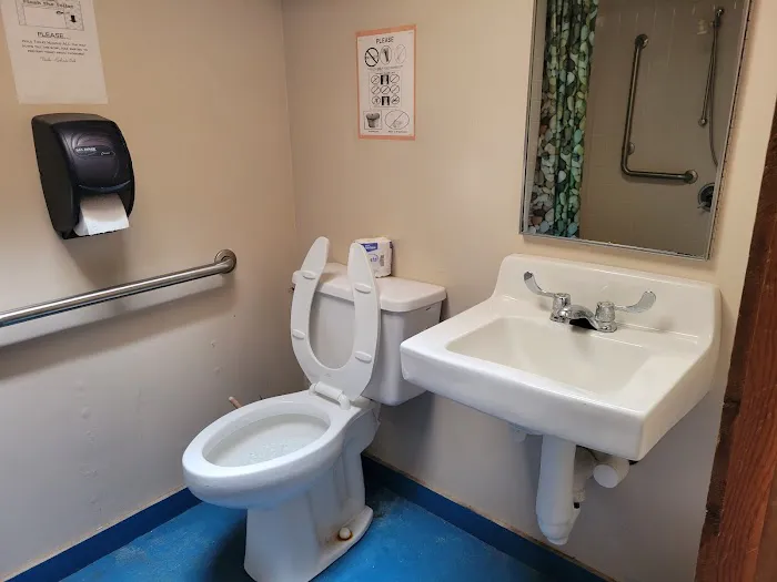 Bethesda park cabin #3 Picture 8