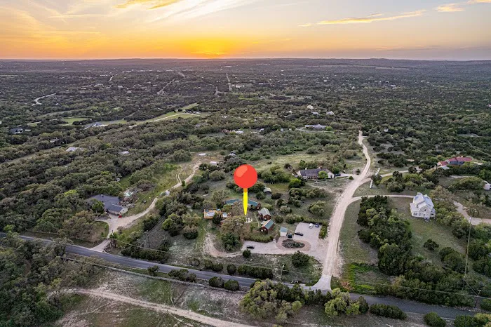 Julies Cabins Picture 7