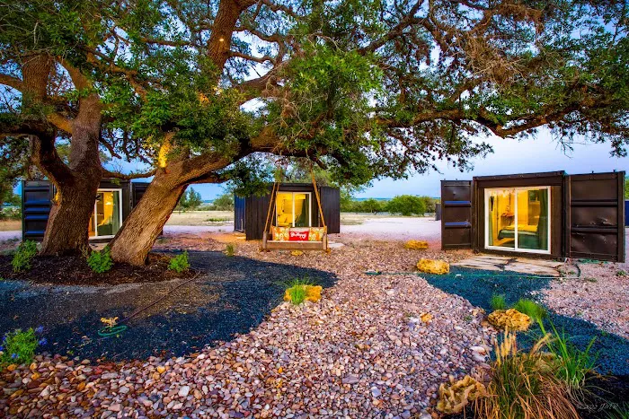 The Container Retreat @ 290 Wine Trail Picture 9