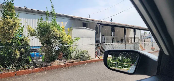 Costa Mobile Home Park Picture 5