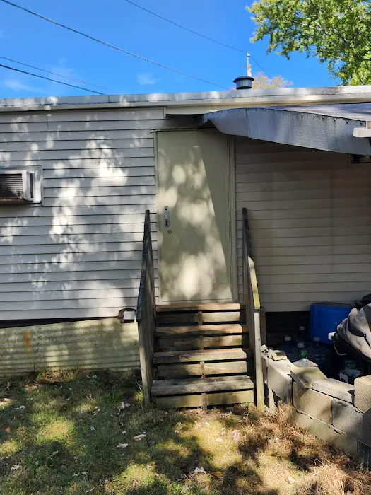 Monmouth Mobile Home Park Picture 4