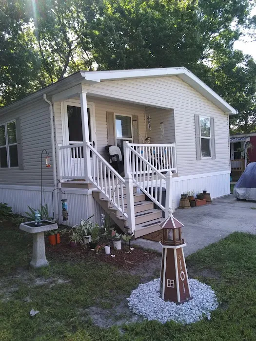 Oak Tree Manufactured Home Community Picture 8