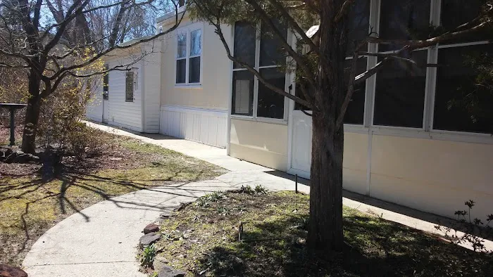 Roberts Mobile Home Park Picture 9