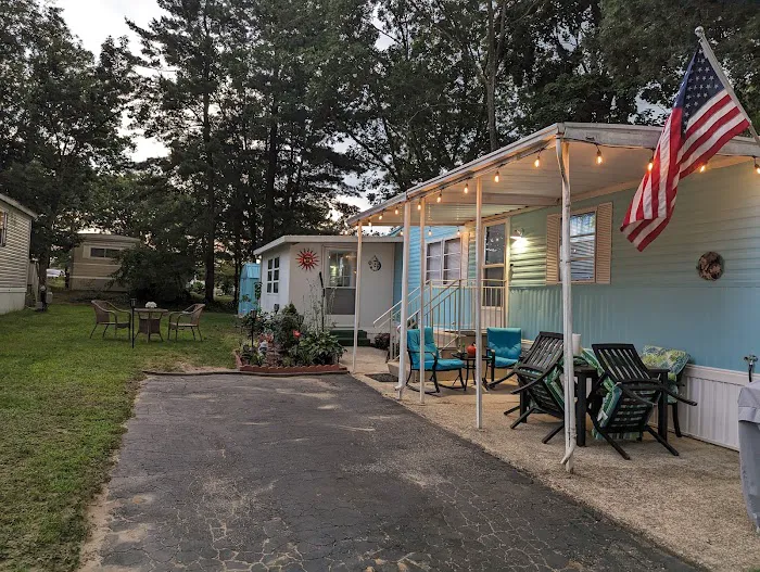 Roberts Mobile Home Park Picture 1