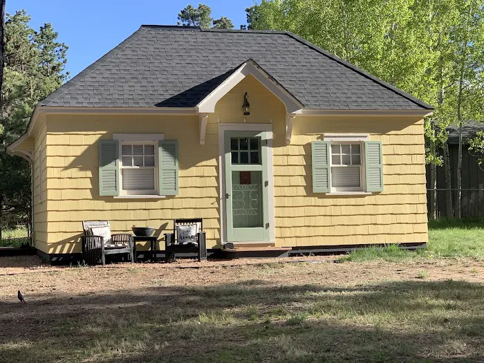 Mountain Paradise Cottage at the Historic Maytag House Picture 2