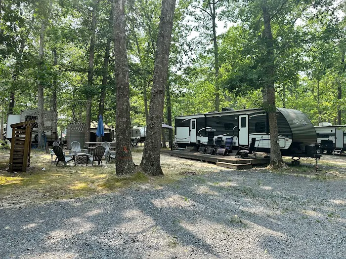 Spacious Skies Campgrounds - Country Oaks Picture 4