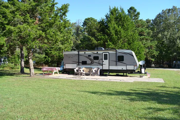 Colonial Meadows Family Campground Picture 3