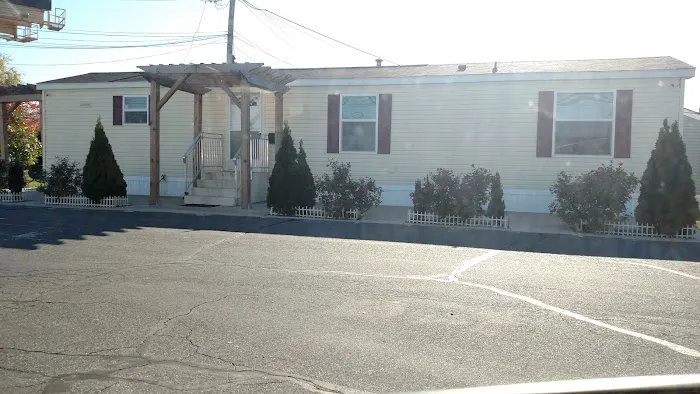 Penn Mobile Home Park Picture 8