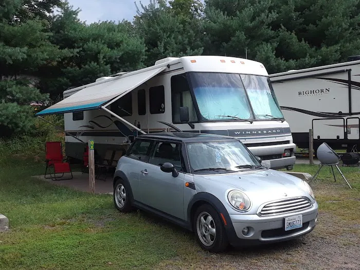 Totoket Valley RV Park Picture 7