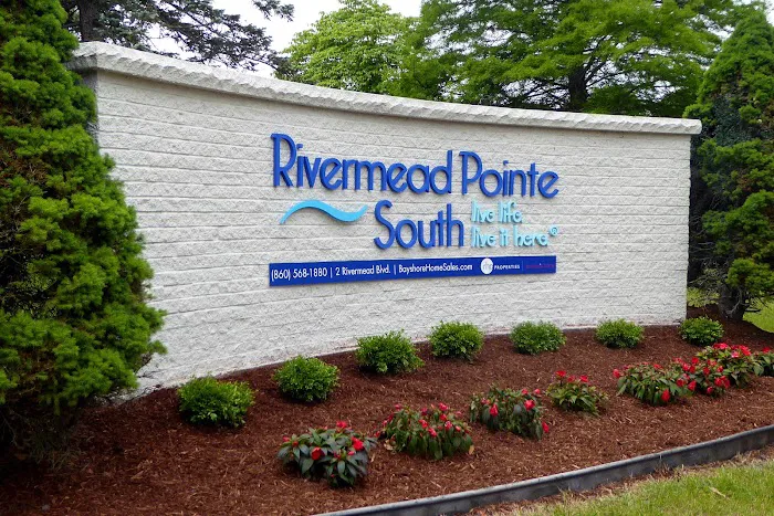 Rivermead Point North / South Manufactured Home Community Picture 4
