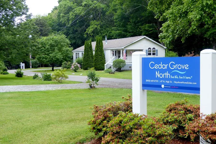 Cedar Grove Manufactured Home Community Picture 2