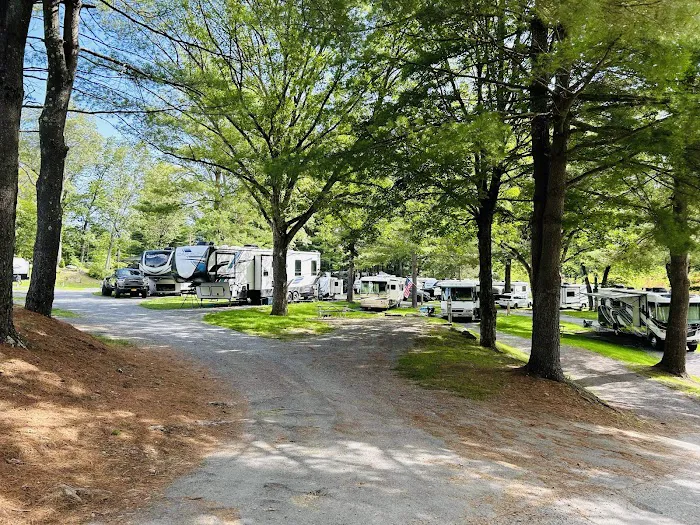Interlake RV Park Picture 3