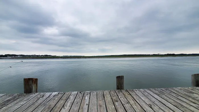 Tom's Cove Park Picture 3