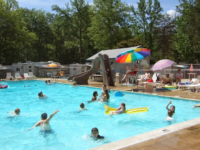 Adventure Bound Camping Resorts - Washington DC Picture 10