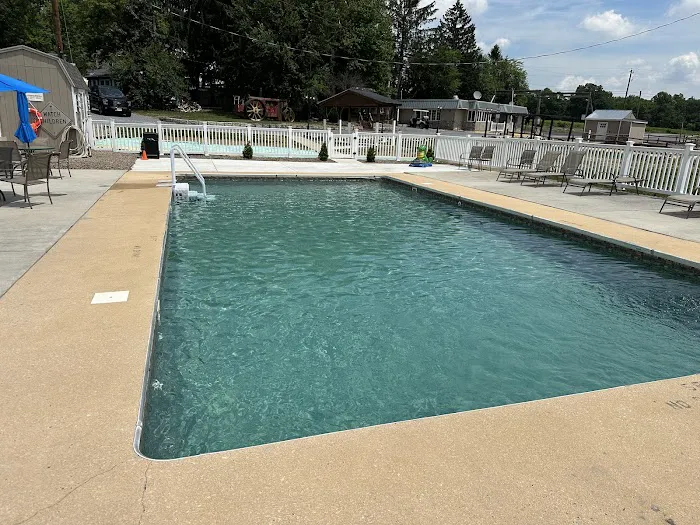 Dutch Valley RV Park Picture 6