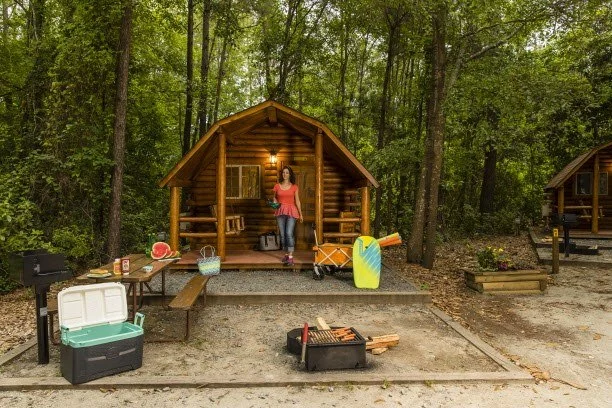 How to Choose a Camping Cabin Based on Your Outdoor Activity Interests