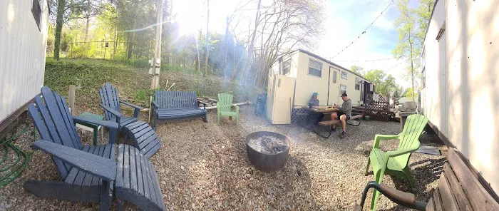 Gamler's Boat Yard Campgrounds Picture 2