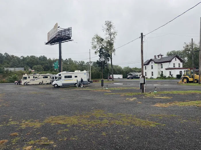 Tri-State RV Park Picture 7