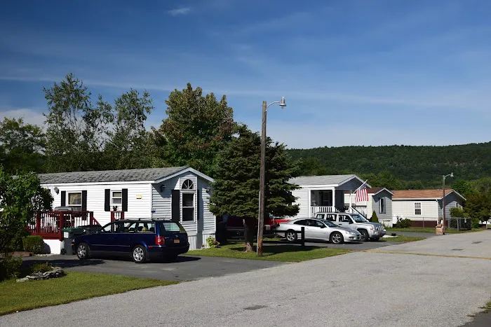 Huguenot Estates Manufactured Home Community Picture 3