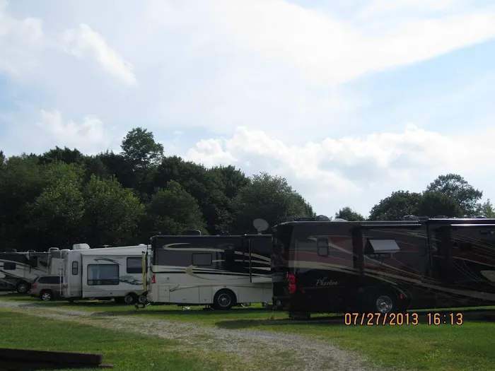 Roamers Retreat Campground Picture 3