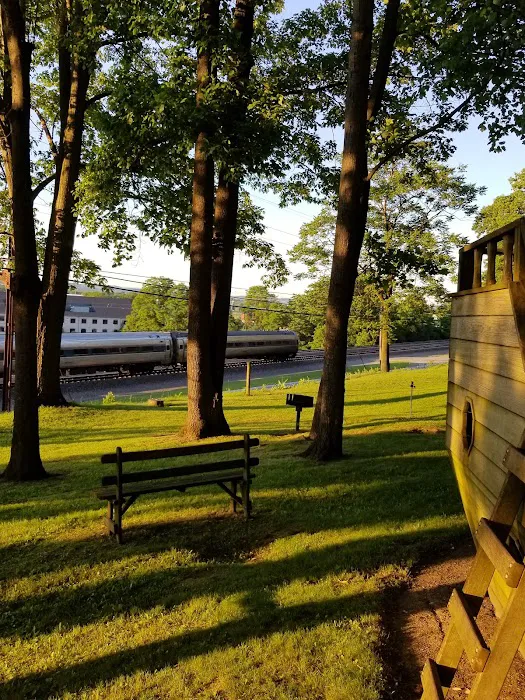 The Loose Caboose Campground Picture 3