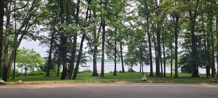 Pohick Bay Campground and Park Office Picture 3