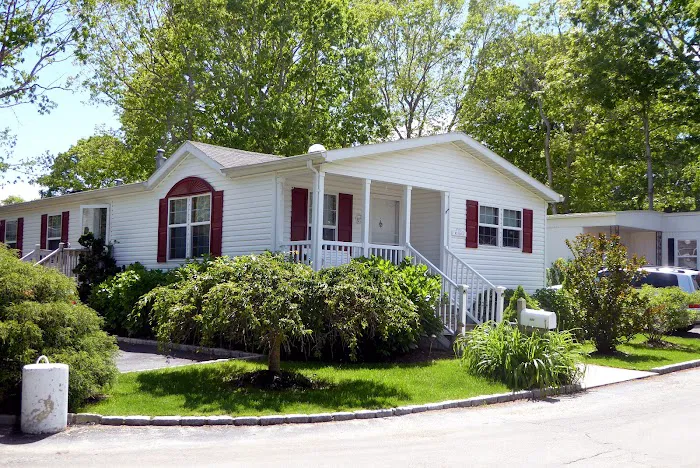 East Hampton Village Manufactured Home Community Picture 5