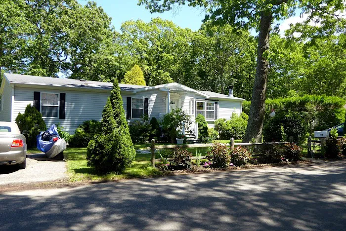 East Hampton Village Manufactured Home Community Picture 6