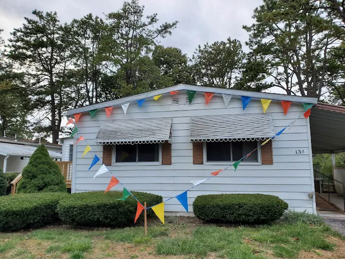 Riverwoods Mobile Home Community Picture 6