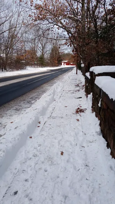 Boston Rd. Mobilehome Park Picture 4