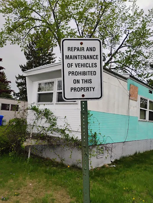 Boston Rd. Mobilehome Park Picture 1