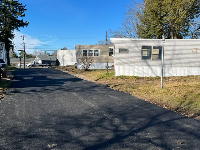 West Street Village Mobile Home Community Picture 6