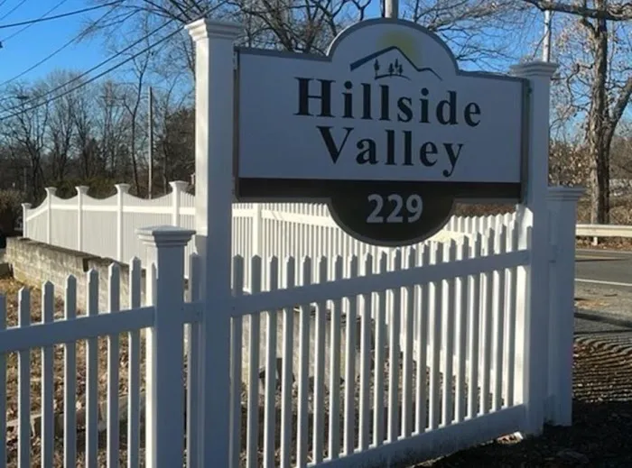 Hillside Valley Mobile Home Community Picture 9