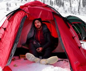 How to Camp in an RV During Freezing Temperatures: Expert Tips for Cold Weather Adventures