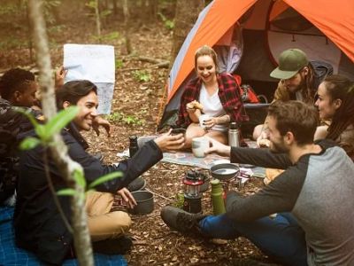 How to Plan a Camping Trip with Friends Without Stress