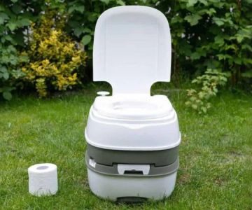 Best Portable Camping Toilets and How to Manage Waste Discreetly