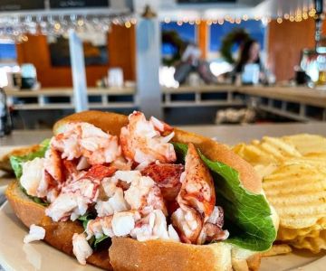 Touring Maine's Lobster Coast: Camping and Seafood Feasts for the Ultimate Experience