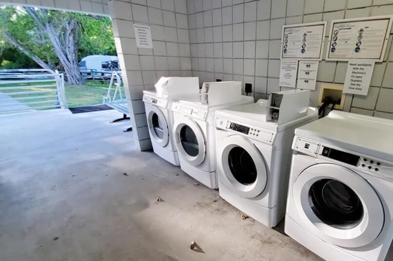 How to Find Campgrounds with Laundry Facilities for Long Trips