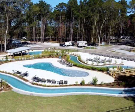 Best Campgrounds with Swimming Pools for Family Fun