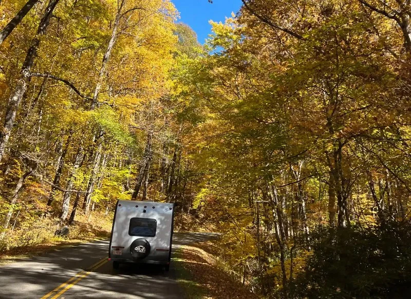 Touring the Blue Ridge Parkway: Campgrounds and Must-Stop Overlooks