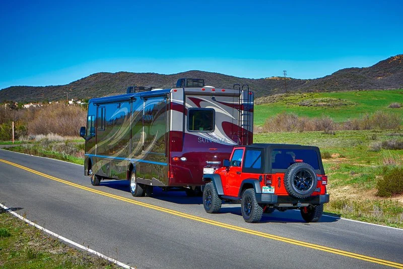 RV Dinghy Towing: How to Flat Tow Your Car Behind a Motorhome