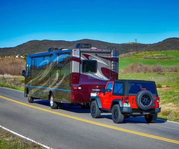 RV Dinghy Towing: How to Flat Tow Your Car Behind a Motorhome