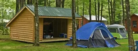 How to Choose Between Tent Sites and Cabins at Campgrounds