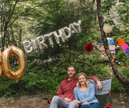 How to Celebrate Special Occasions While Camping: Birthday, Anniversary, and More
