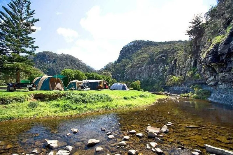 Best Scenic Campsites with Access to Rivers and Lakes for Water Activities
