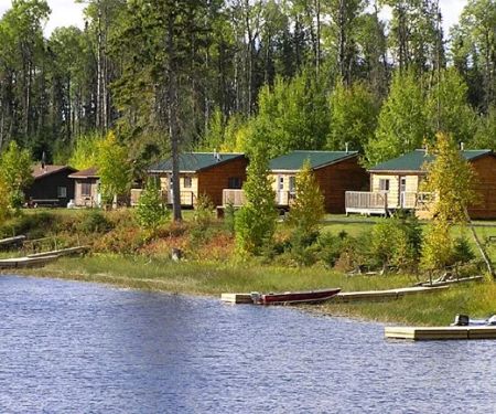 Best Campgrounds with Cabins Near Top Fishing Spots