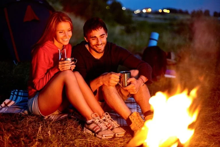 How to Plan a Romantic Camping Trip with Your Partner