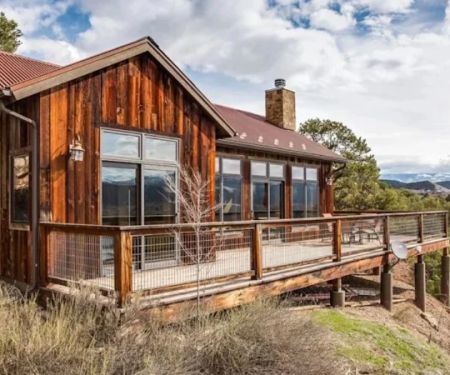 How to Choose a Camping Cabin Based on Your Adventure Style